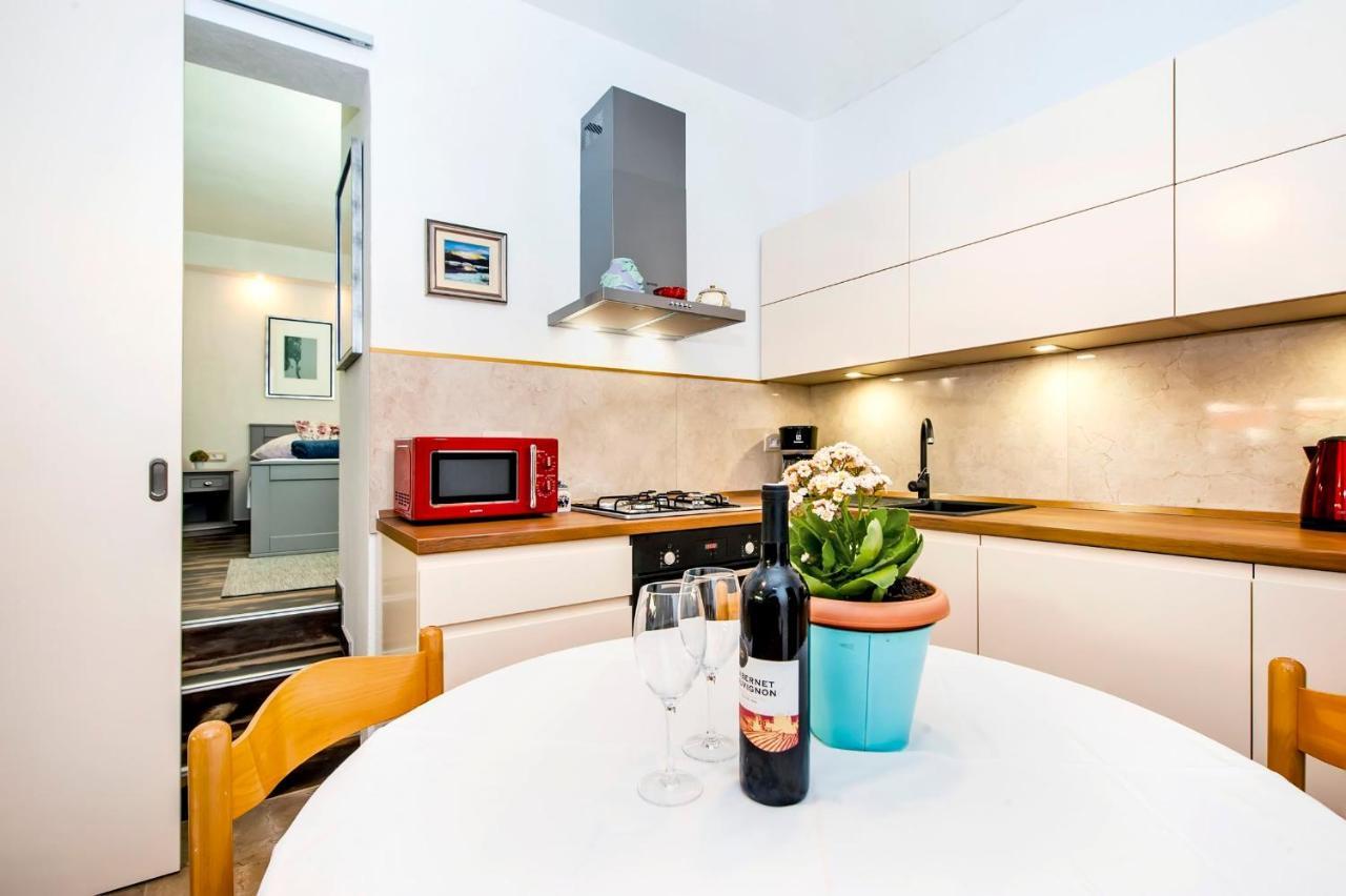 Apartments Karmen Rovinj Zewnętrze zdjęcie