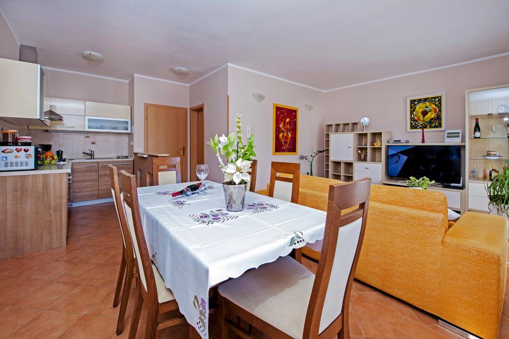 Apartments Karmen Rovinj Zewnętrze zdjęcie